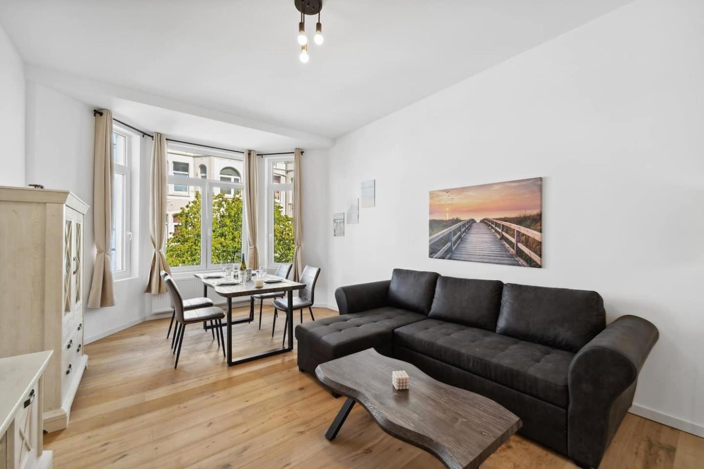 Infinity Stay Ferienapartments Rheinstrasse Wilhelmshaven Luaran gambar