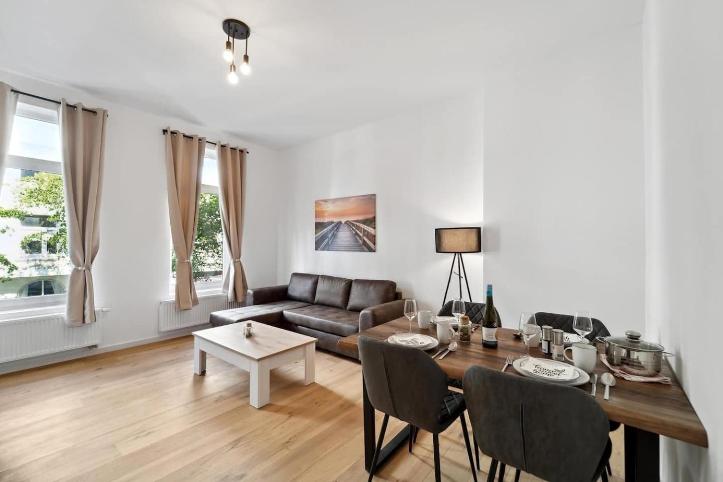 Infinity Stay Ferienapartments Rheinstrasse Wilhelmshaven Luaran gambar