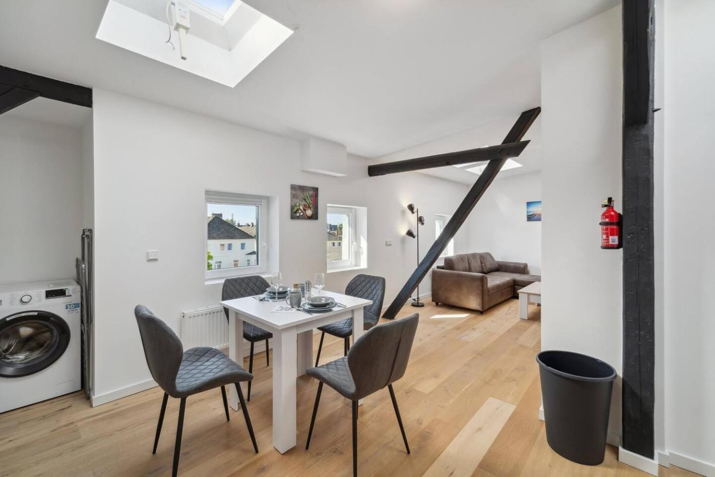 Infinity Stay Ferienapartments Rheinstrasse Wilhelmshaven Luaran gambar