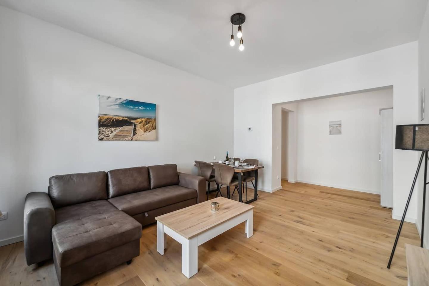 Infinity Stay Ferienapartments Rheinstrasse Wilhelmshaven Luaran gambar